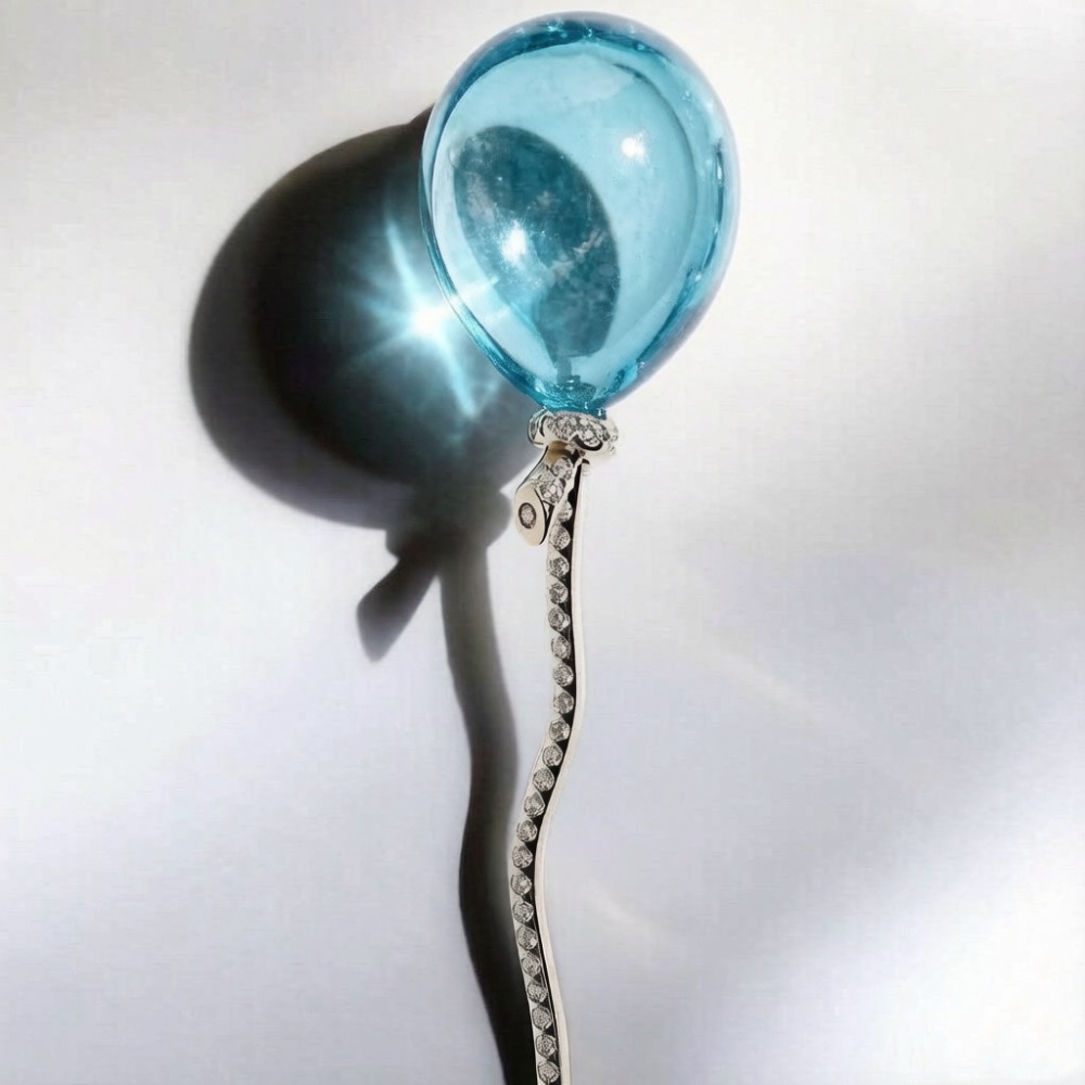 Embroidery Bali - Exquisite Blue Treasure Ballon-Brosche, modisch und