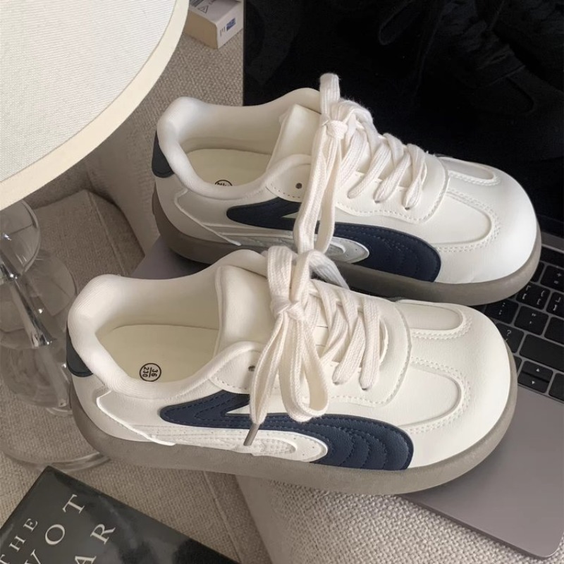 Embroidery Garments - Vintage Damen Chunky Sneakers Weiß-Marineblau Geschnitten