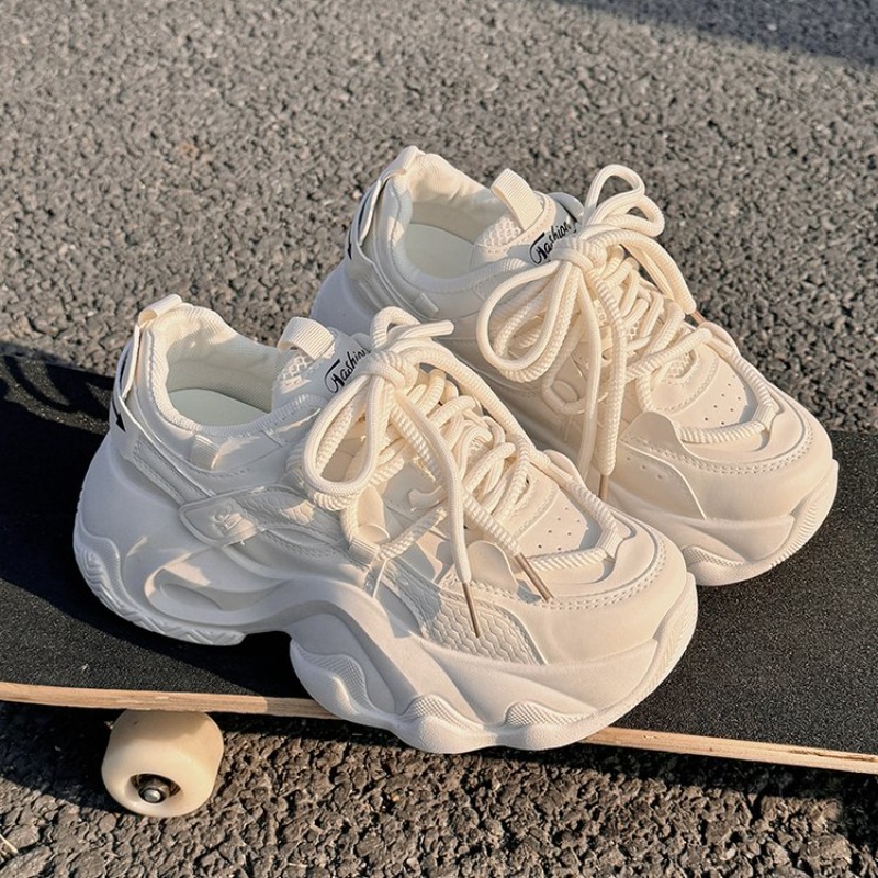 Beigefarbene Plateau-Sneaker f – Embroidery Garments Bewertung und Preis