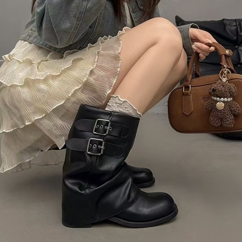 Schwarze Damenstiefel mit Dopp – Embroidery Garments Bewertung und Preis